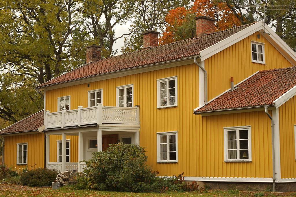 Hallebergs Bed&Breakfast Скара Екстериор снимка