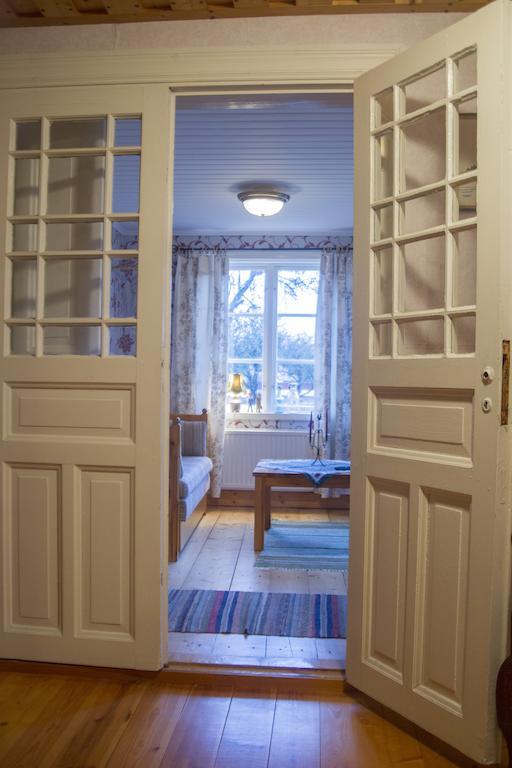 Hallebergs Bed&Breakfast Скара Стая снимка