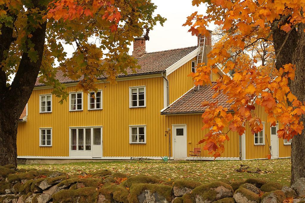 Hallebergs Bed&Breakfast Скара Екстериор снимка
