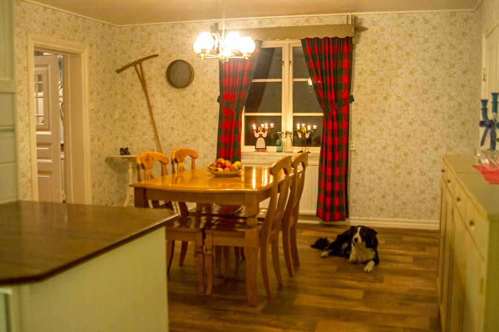 Hallebergs Bed&Breakfast Скара Екстериор снимка
